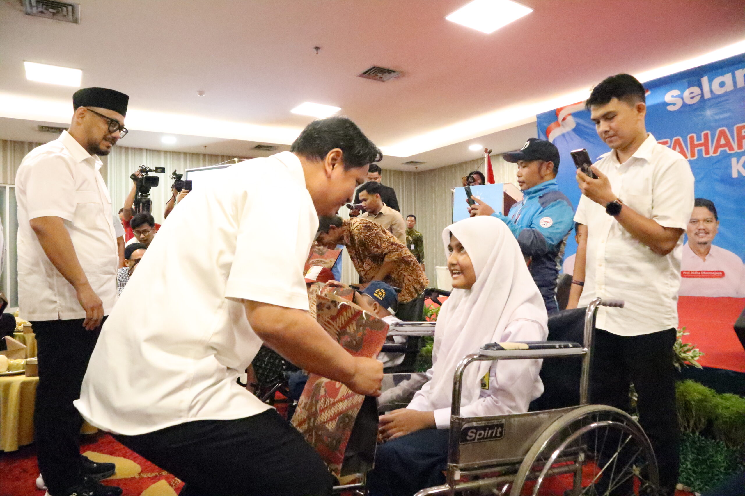 Image gallery marquee